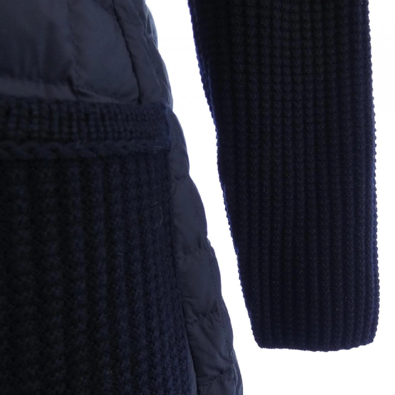 Moncler MONCLER 10939B00012 Áo khoác lông - Hàng hiệu Chính hãng 809346