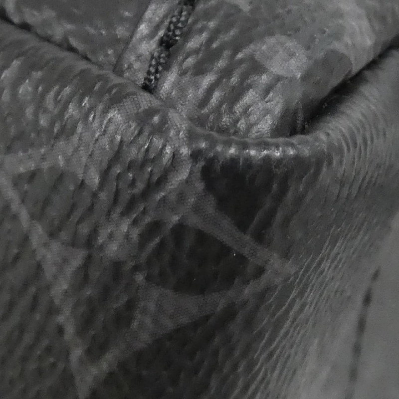 Túi đeo chéo Louis Vuitton Monogram Eclipse Discovery Slim M14020 609062