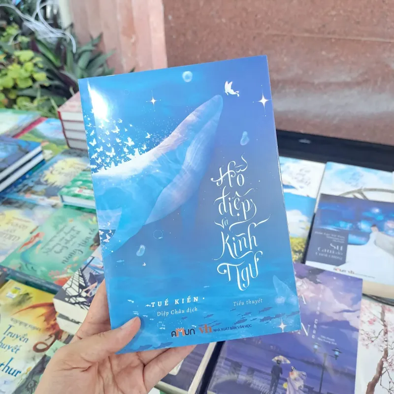 Hồ điệp và kình ngư 957271