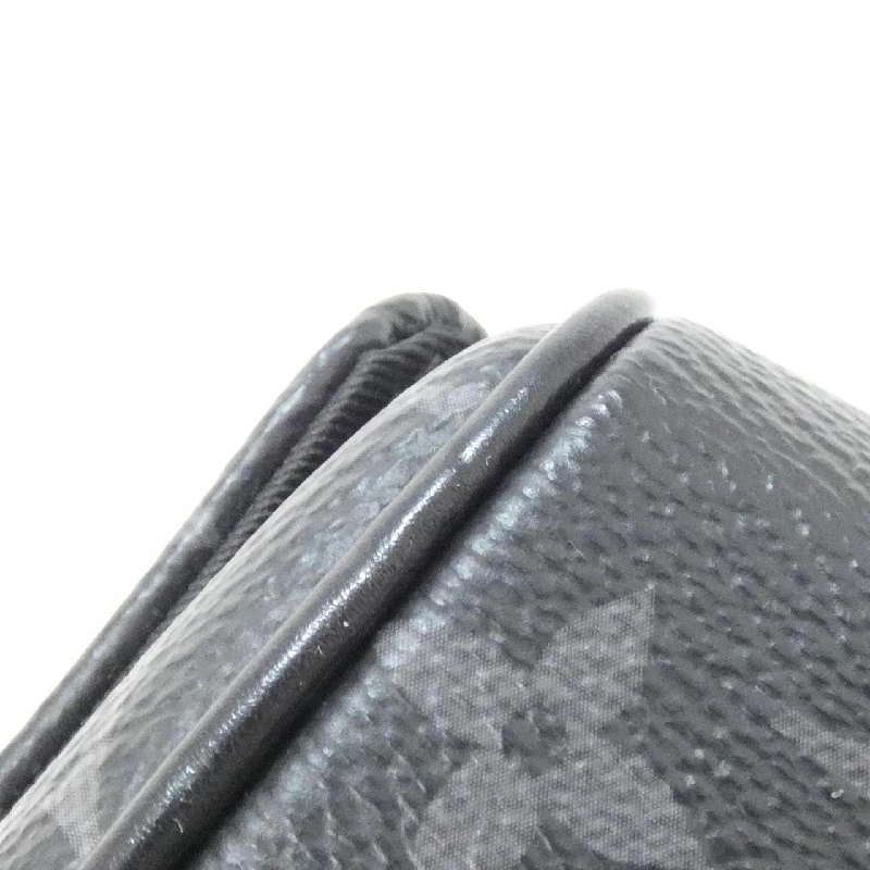 Túi xách vai Louis Vuitton Monogram Eclipse District PM M46255 - Hàng hiệu Chính hãng 768287