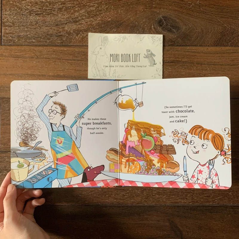 Sách ngoại văn Superhero Dad and Daughter, Board Book, Used, Bìa cứng 505953