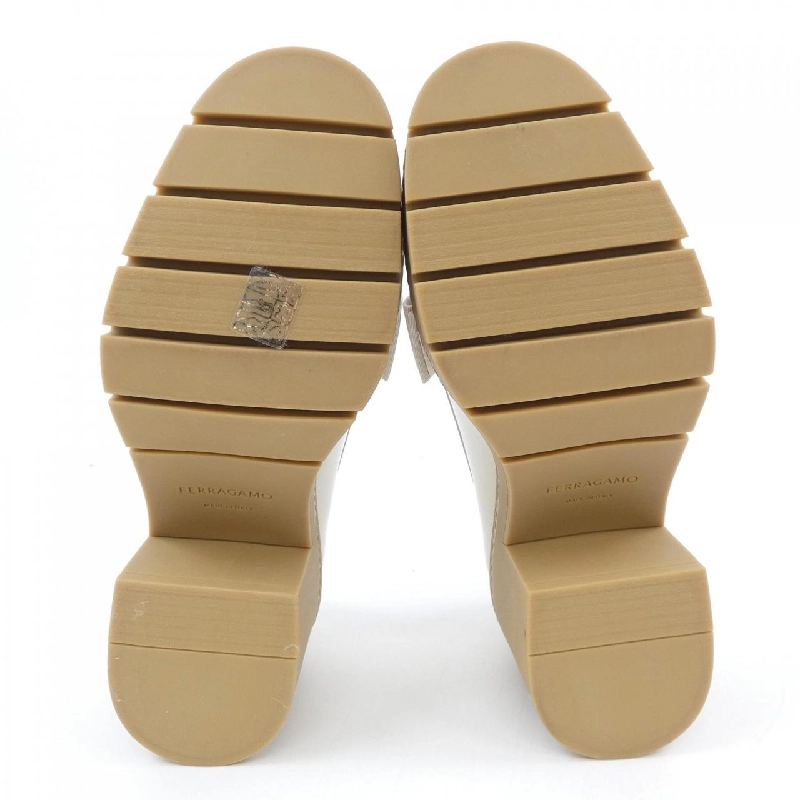 Giày FERRAGAMO - Hàng hiệu Authentic 830537