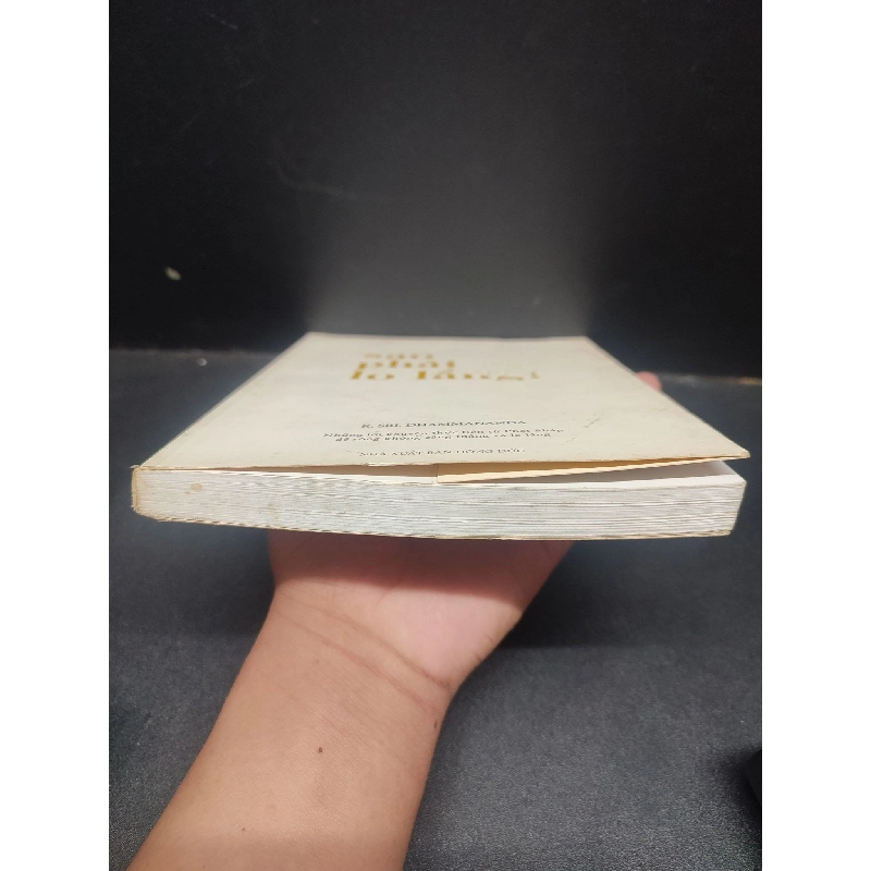 Sao Phải Lo Lắng K.Sri.Dhammananda mới 90% (bẩn nhẹ) 2016 HCM1504 văn học 913960