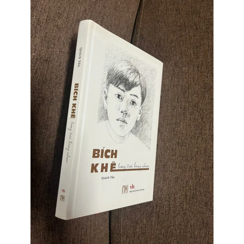 Bích Khê: Linh Hồn Trăng Bóng Nhan - Quách Tấn 928125