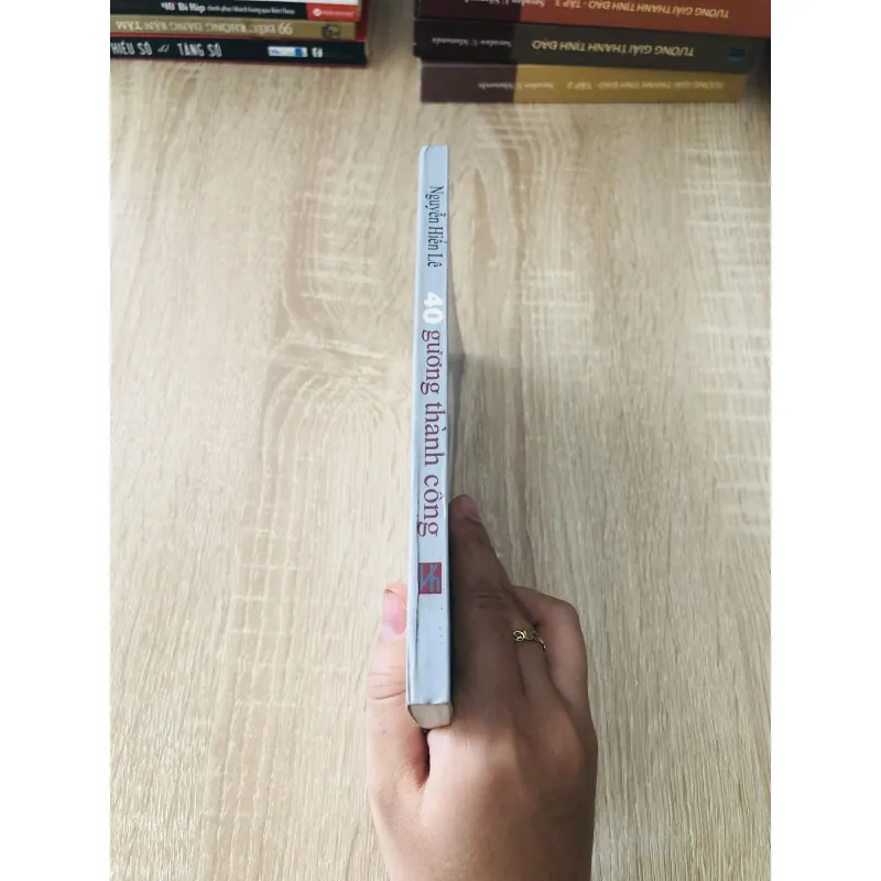 40 GƯƠNG THÀNH CÔNG  1020437