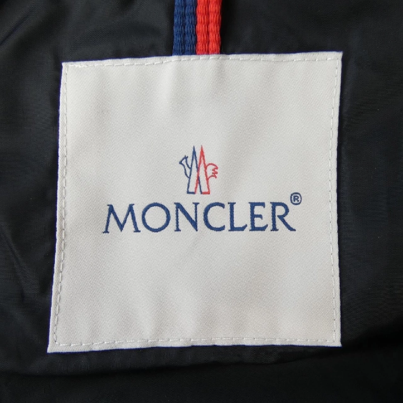 Áo khoác lông vũ MONCLER LENAR 628116