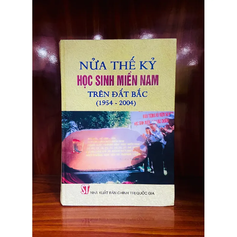 Nửa thế kỷ học sinh miền Nam trên đất Bắc (1954-2004) 555474