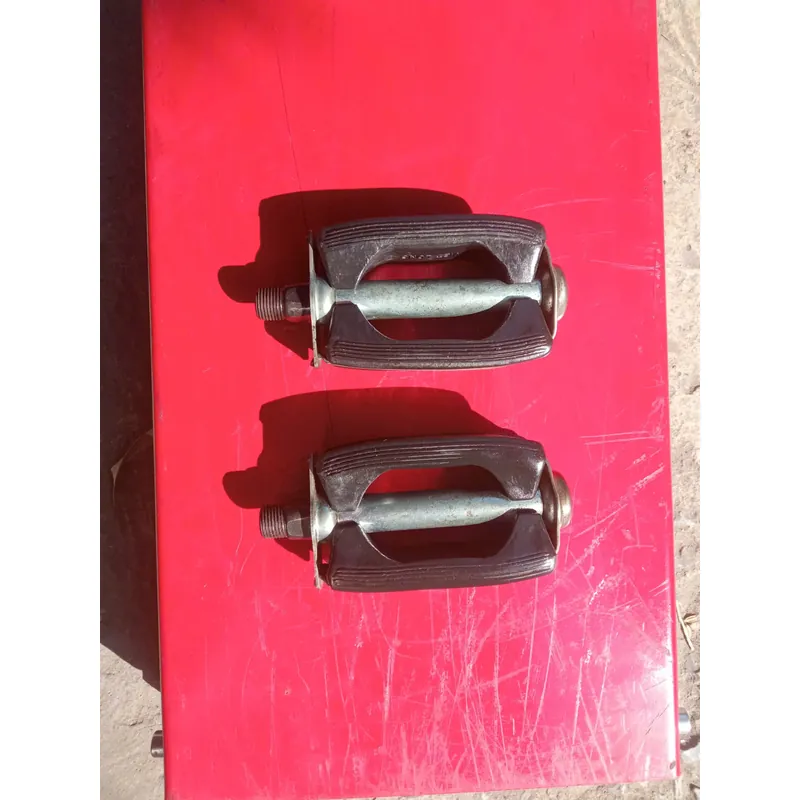 ĐÔI BÀN ĐẠP XE ĐẠP CỔ XƯA ĐẸP.-ZIN CHẤT - SIÊU BỀN... 714752