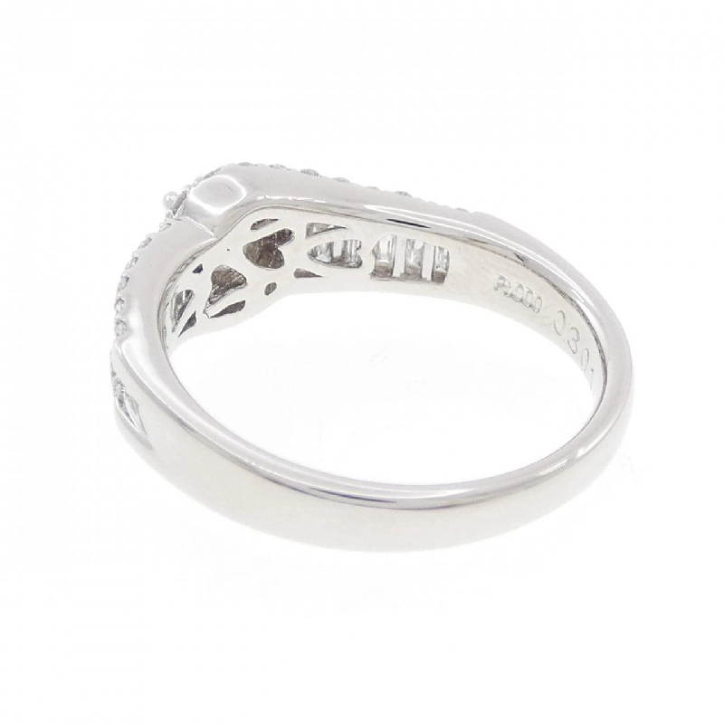 Nhẫn kim cương PT900 0.301CT 670734