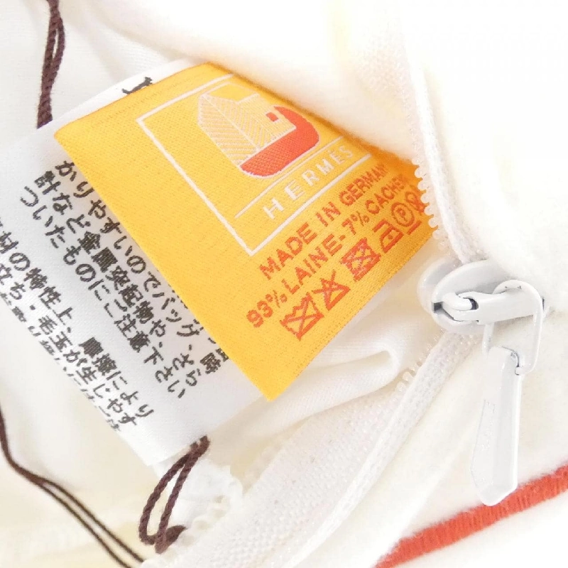 Gối Hermès Cabane 42×42 103651M 623842