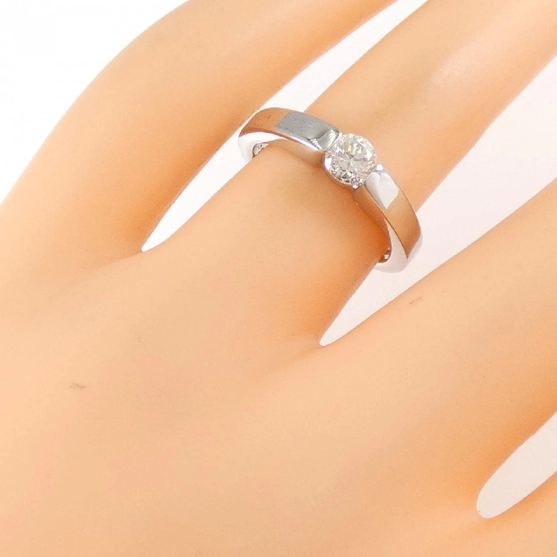 Nhẫn kim cương 750WG Solitaire 0.34CT 669543