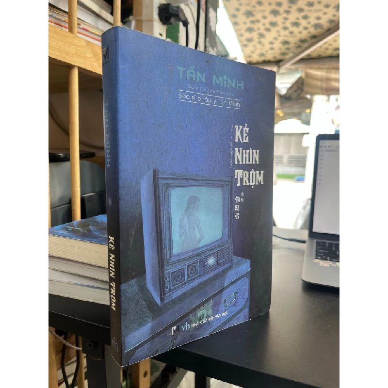 Kẻ nhìn trộm - Tần Minh 500010