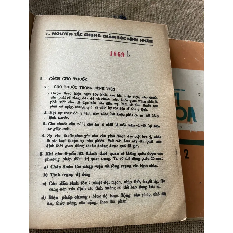 Sổ Tay ĐIỀU TRỊ NỘI KHOA 2 tập, 1982 789604