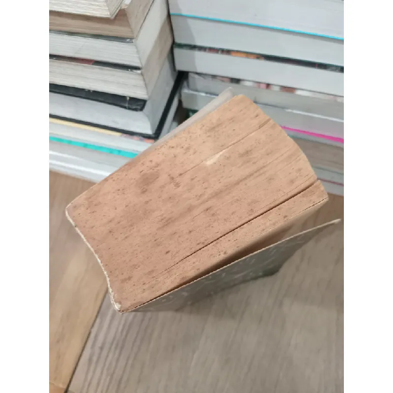 A clash of kings - George R.R. Martin 701543