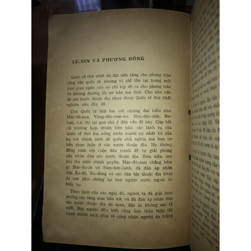 Hồ Chí Minh tuyển tập  796832