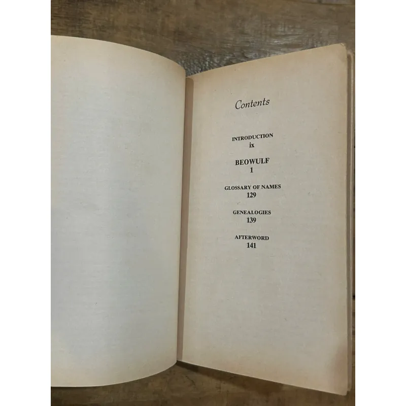 Beowulf - Burton Raffel dịch 731634