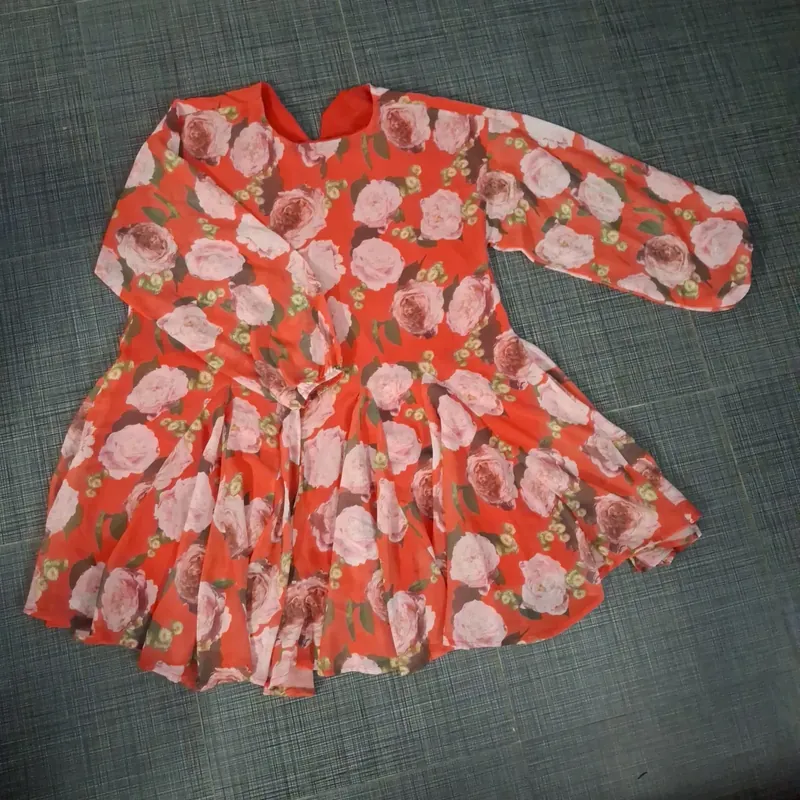Đầm voan đỏ hoa hồng 573099