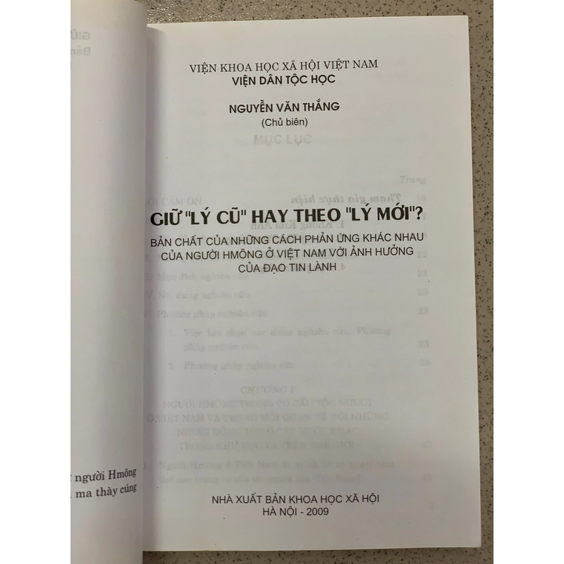 GIỮ "LÝ CŨ" HAY THEO "LÝ MỚI" - NGUYỄN VĂN THẮNG (Chủ biên) 483134
