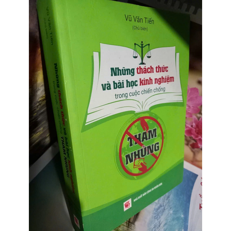 sách tham khảo chính trị 381694