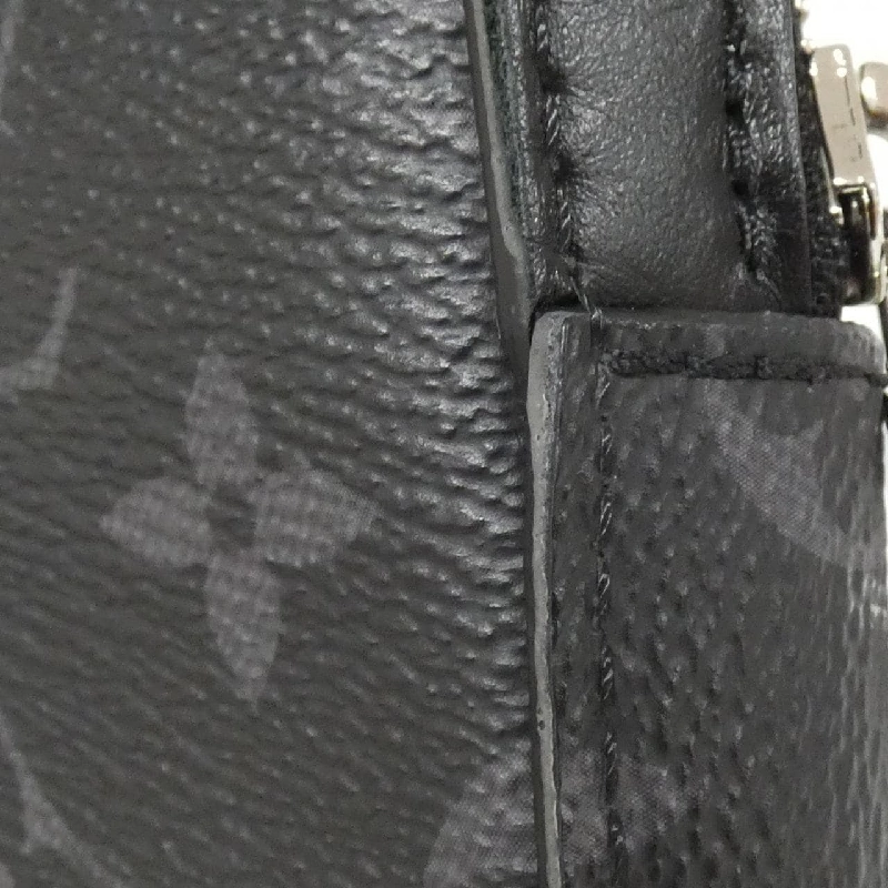 Túi đeo chéo Louis Vuitton Monogram Eclipse Avenue PM M47137 610022