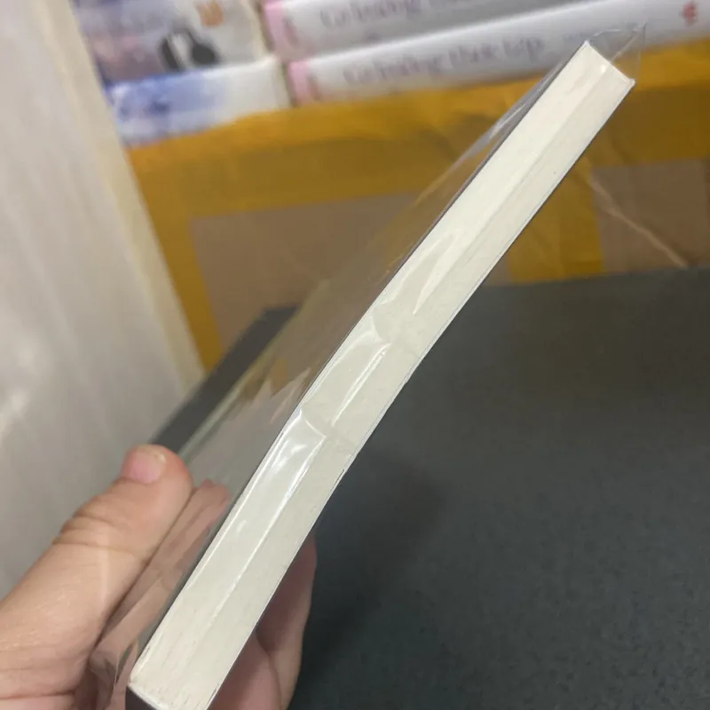 (Văn học) - Câu chuyện về những chiếc mũ lạ kỳ - Houko Takadono 976468