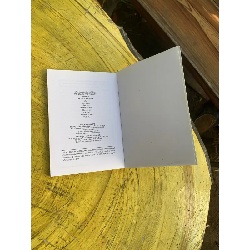 TẠP VĂN NGUYỄN NGỌC TƯ 746192