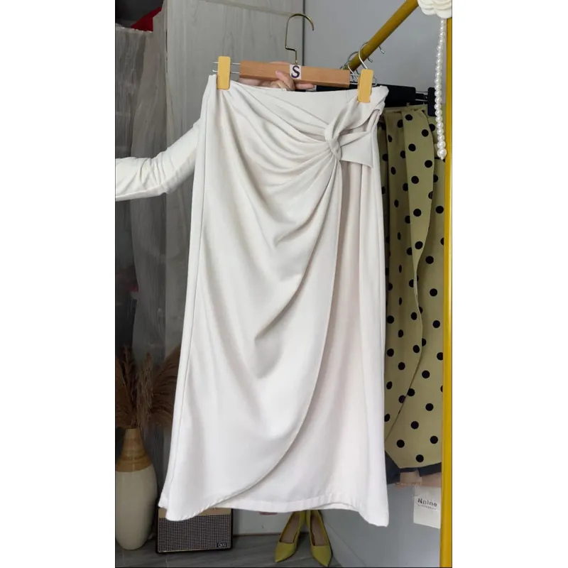 Chân váy trắng be 723189