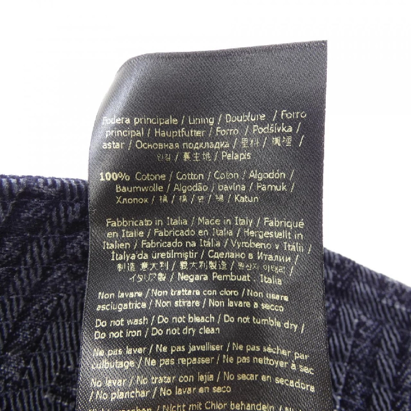 Mũ FENDI - Hàng hiệu Authentic 904817