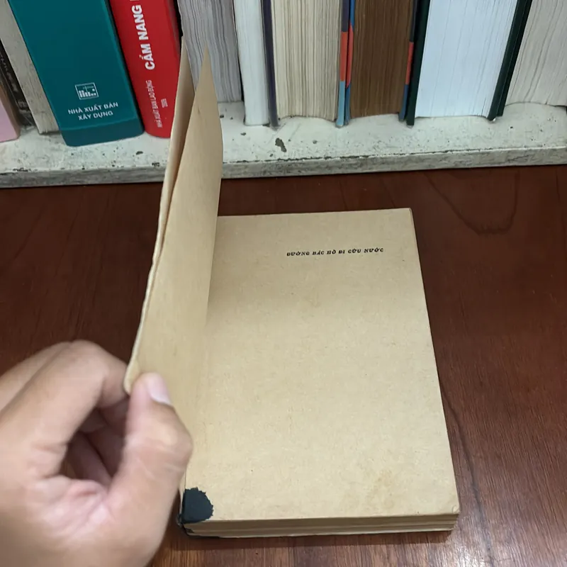 II Sách Xưa: Đường Bác Hồ Đi Cứu Nước - 1975 604910