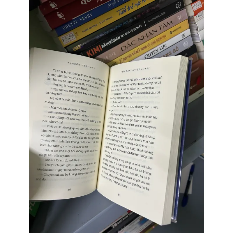 Làm bạn với bầu trời (có chữ ký tác giả) 790372