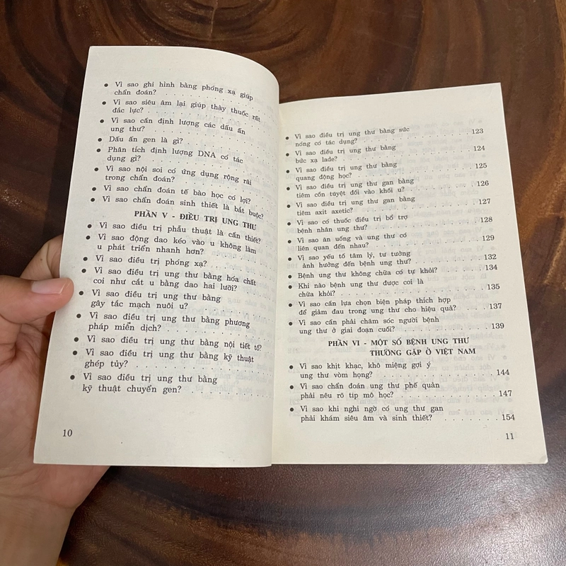 II Bộ Sách 10 Vạn Câu Hỏi Vì Sao: Y Học _ Bệnh Ung Thư (Tập 2) - PGS. Nguyễn Văn Tảo -2003 462803