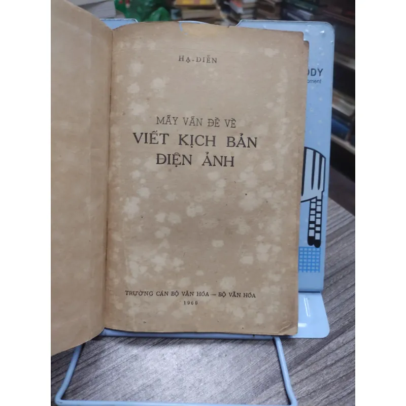 Sách: Mấy vấn đề về viết kịch bản Điện Ảnh - Tác giả: Hạ Diễn (A3) 597539