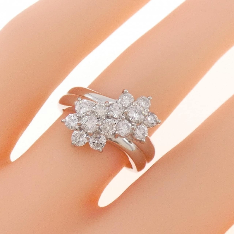 Nhẫn kim cương hoa PT900 1.00CT 669612