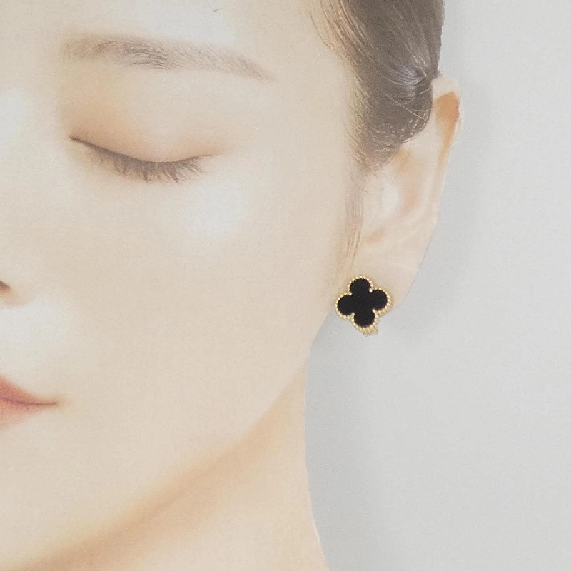 Khuyên tai Van Cleef & Arpels Vintage Alhambra 665938