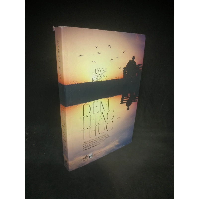 Đêm thao thức (rách bìa) mới 80% HCM2103 911412