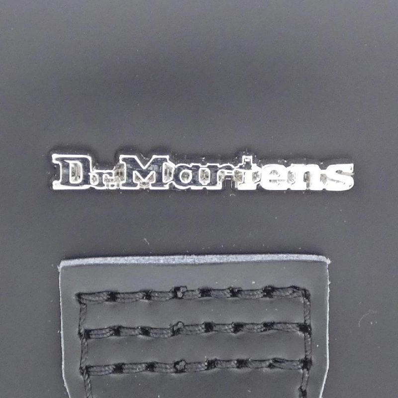 【Khuyến mãi】Túi Dr. Martens 659448