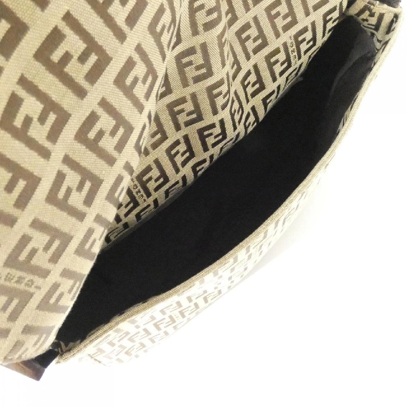 Túi đeo vai Fendi Mamma Baguette 8BR001 NY1 - Hàng hiệu Authentic 801346