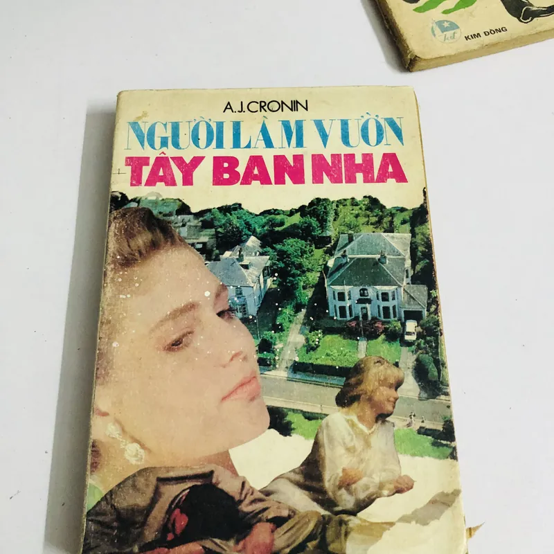 NGƯỜI LÀM VƯỜN TÂY BAN NHA 568222