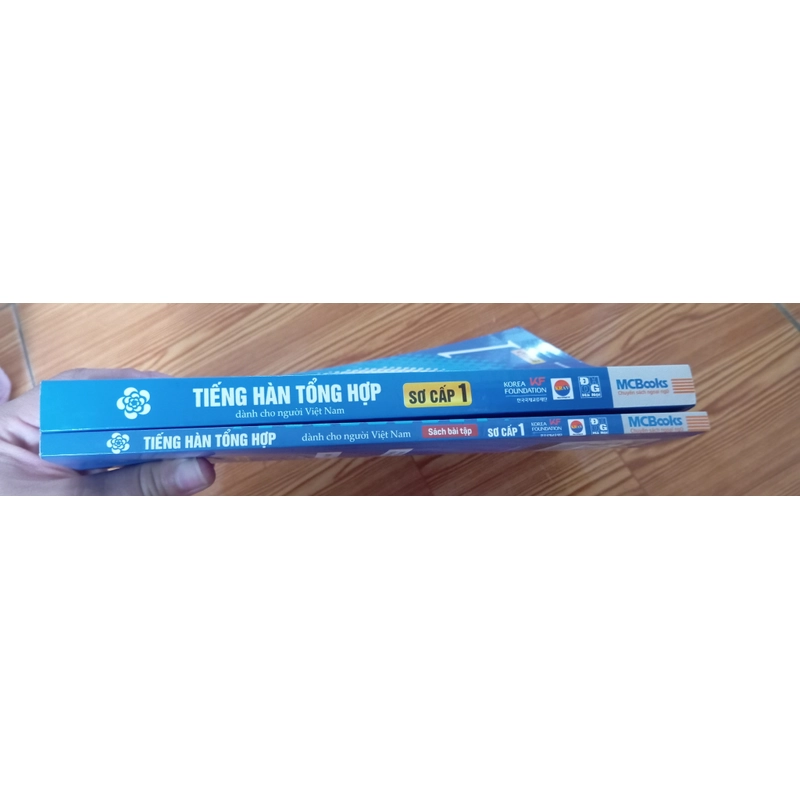 COMBO 2 QUYỂN TIẾNG HÀN TỔNG HỢP VÀ BÀI TẬP TIẾNG HÀN TỔNG HỢP (NEW96%) 547190