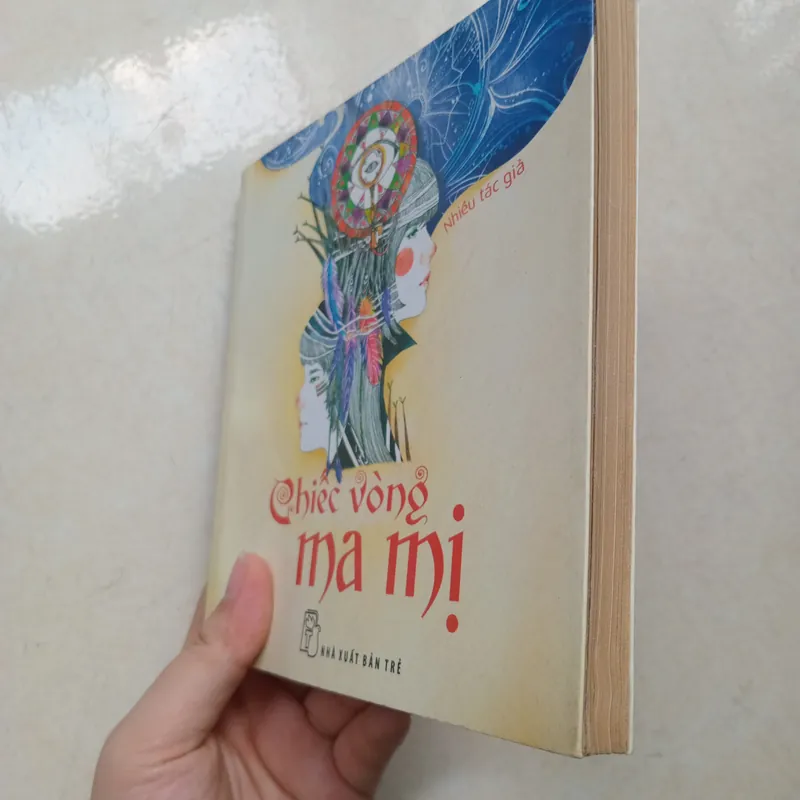 Chiếc vòng ma mị 📚 737079