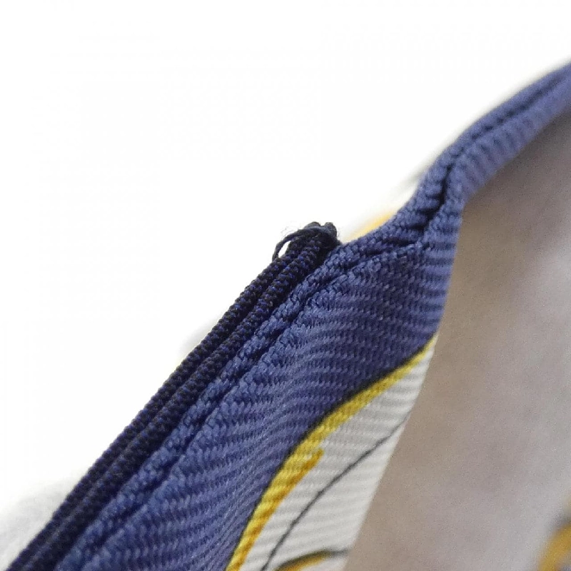 Khăn quàng cổ LIFT PROFILE của Hermès 063777S 625268