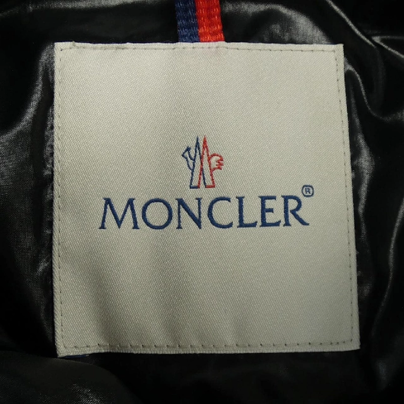 Áo gile MONCLER 643670