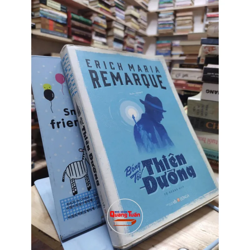 sách: Bóng tối thiên đường - : Erich Maria Remarque (A1) 566918