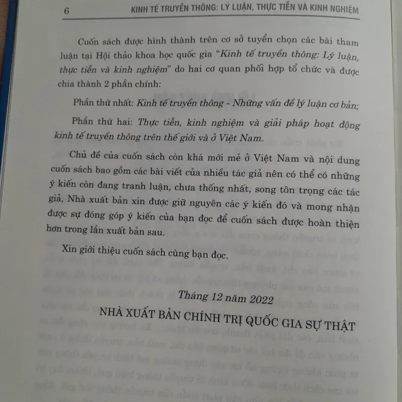 KINH TẾ TRUYỀN THÔNG LÝ LUẬN THỰC TIỄN VÀ KINH NGHIỆM 761489