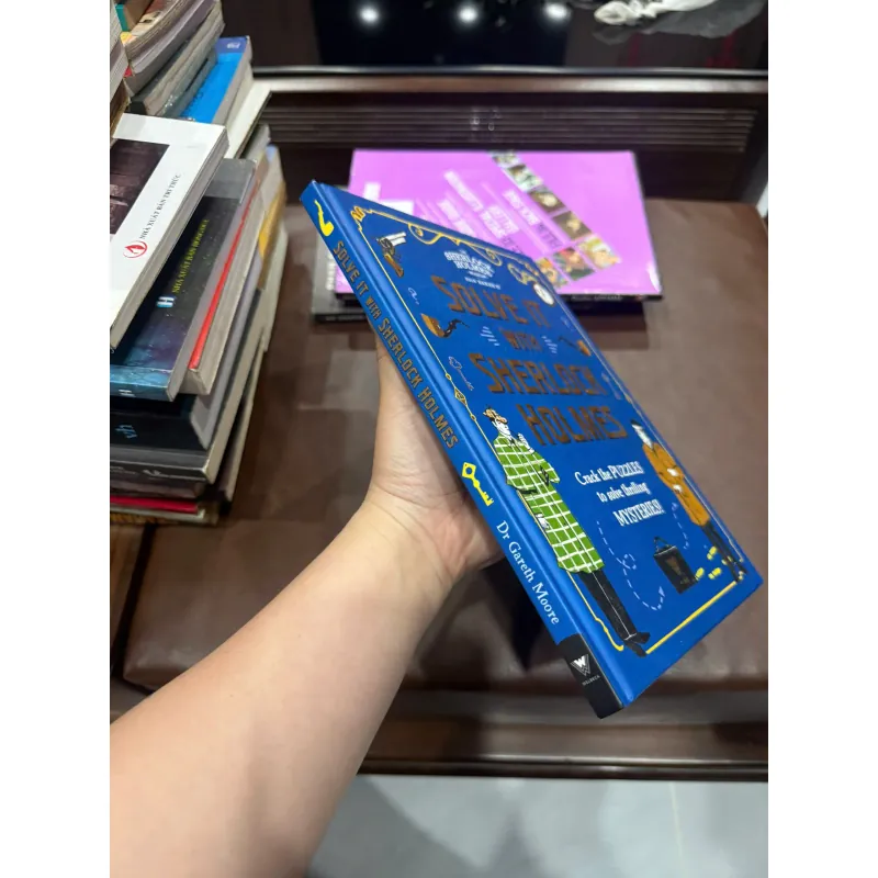 SOLVE IT WITH SHERLOCK HOLMES (SÁCH TRÍ TUỆ TIẾNG ANH)- K5 1031083