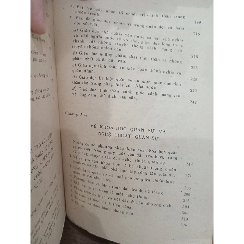 Bàn về chiến tranh, quân đội, khoa học quân sự và nghệ thuật quân sự - V.I. Lê-nin 520053