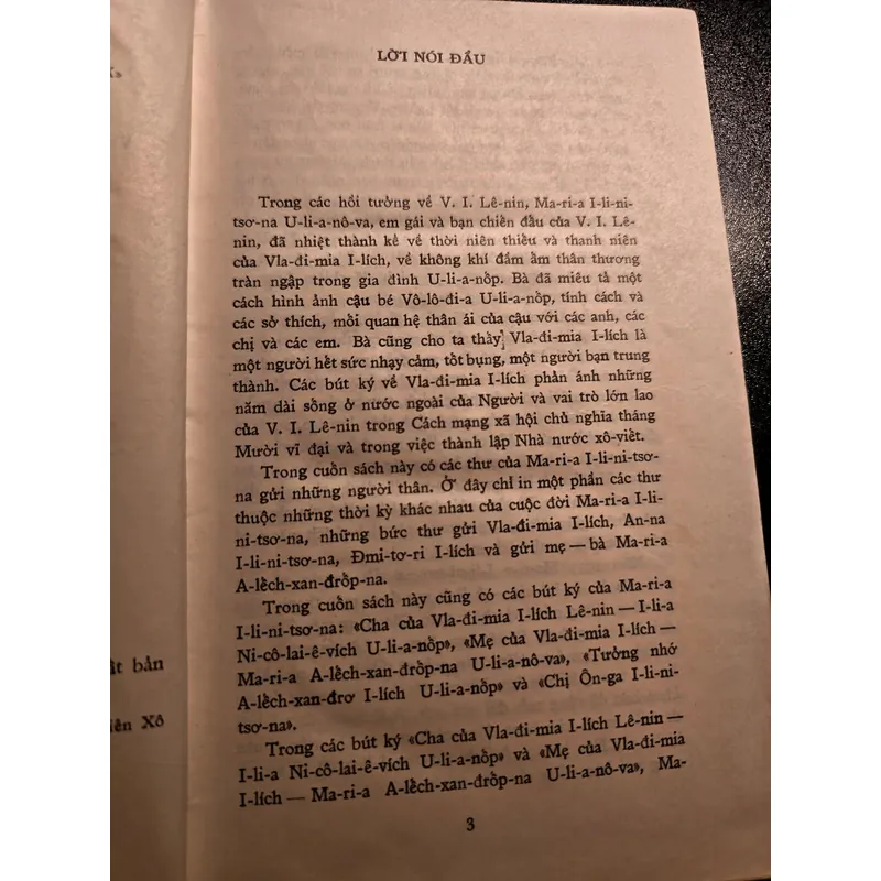 Lênin và gia đình U-li-a-nốp 674956