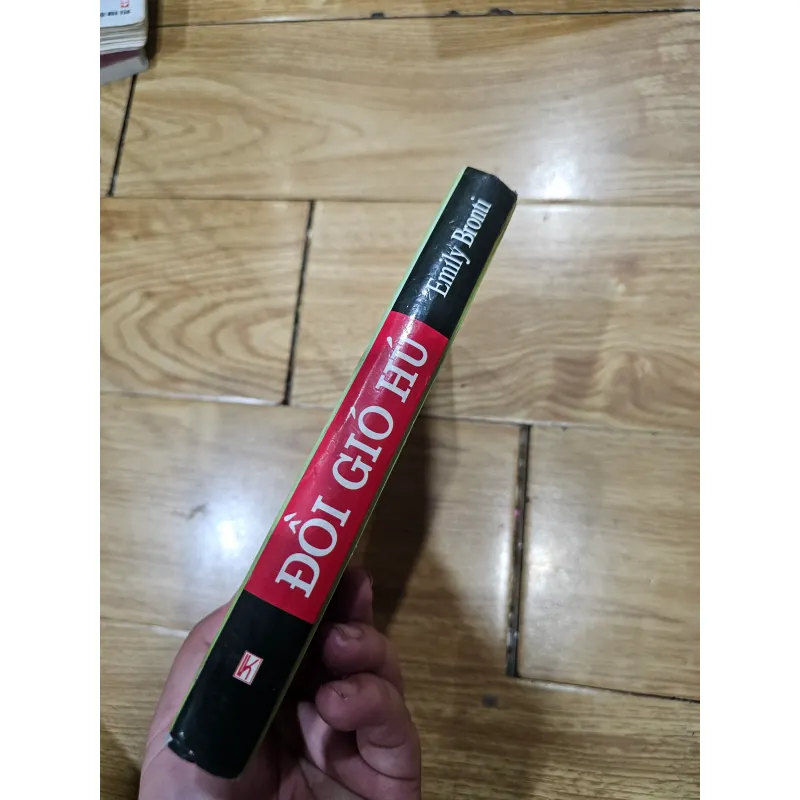 Đồi gió hú (bìa cứng,  xb 2009)
30k 1008506