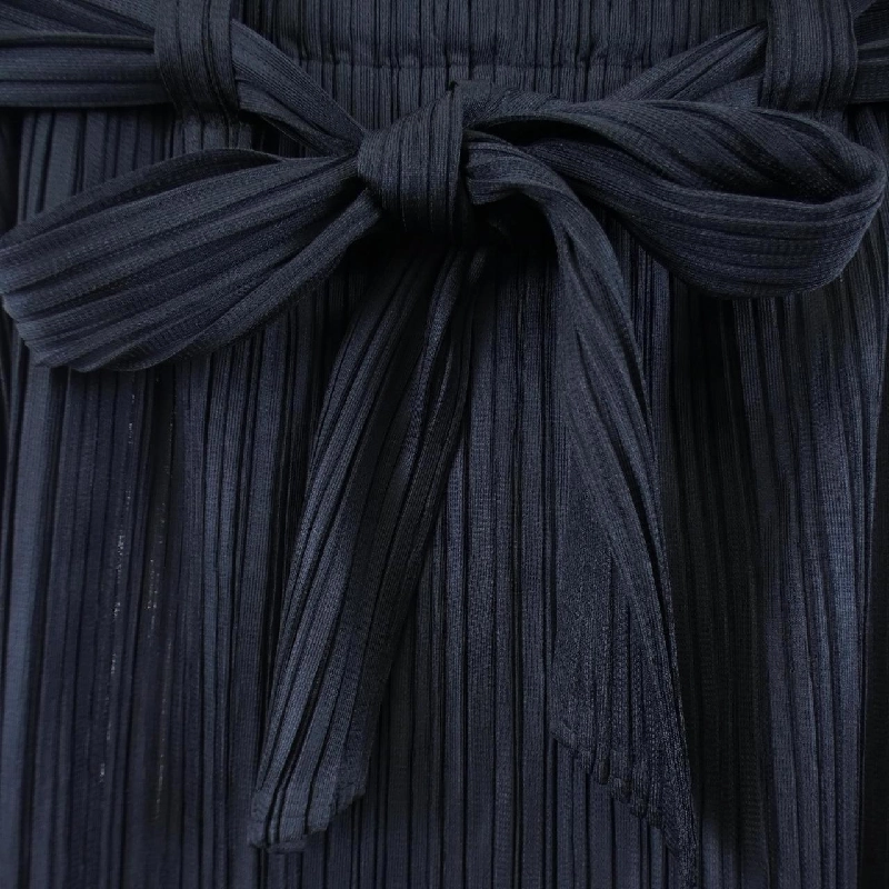 Quần PLEATS PLEASE PP73-JF423 - Hàng hiệu Authentic 813402