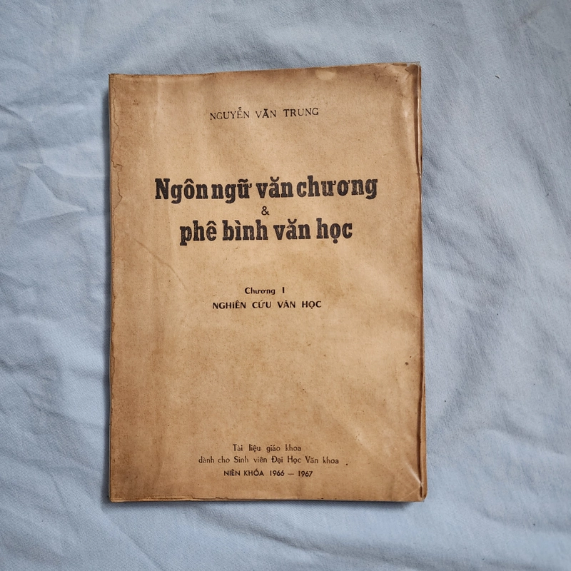 Ngôn ngữ văn chương và phê bình văn học | Nguyễn Văm Trung | 1967 478348